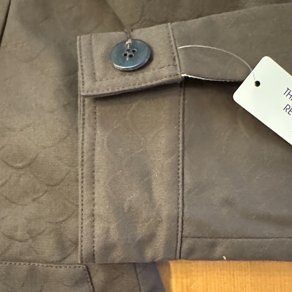 New! Armani Collezioni Textured Button-Up Jacket Size 4 - Picture 3 of 12